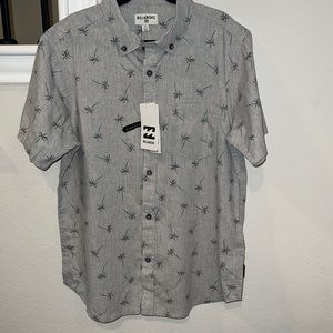 Billabong BNWT short sleeve shirt